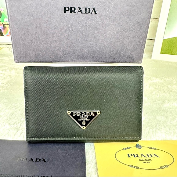 PRADA Tessuto black nylon and leather credit card holder or badge ID wallet case - Picture 2 of 14